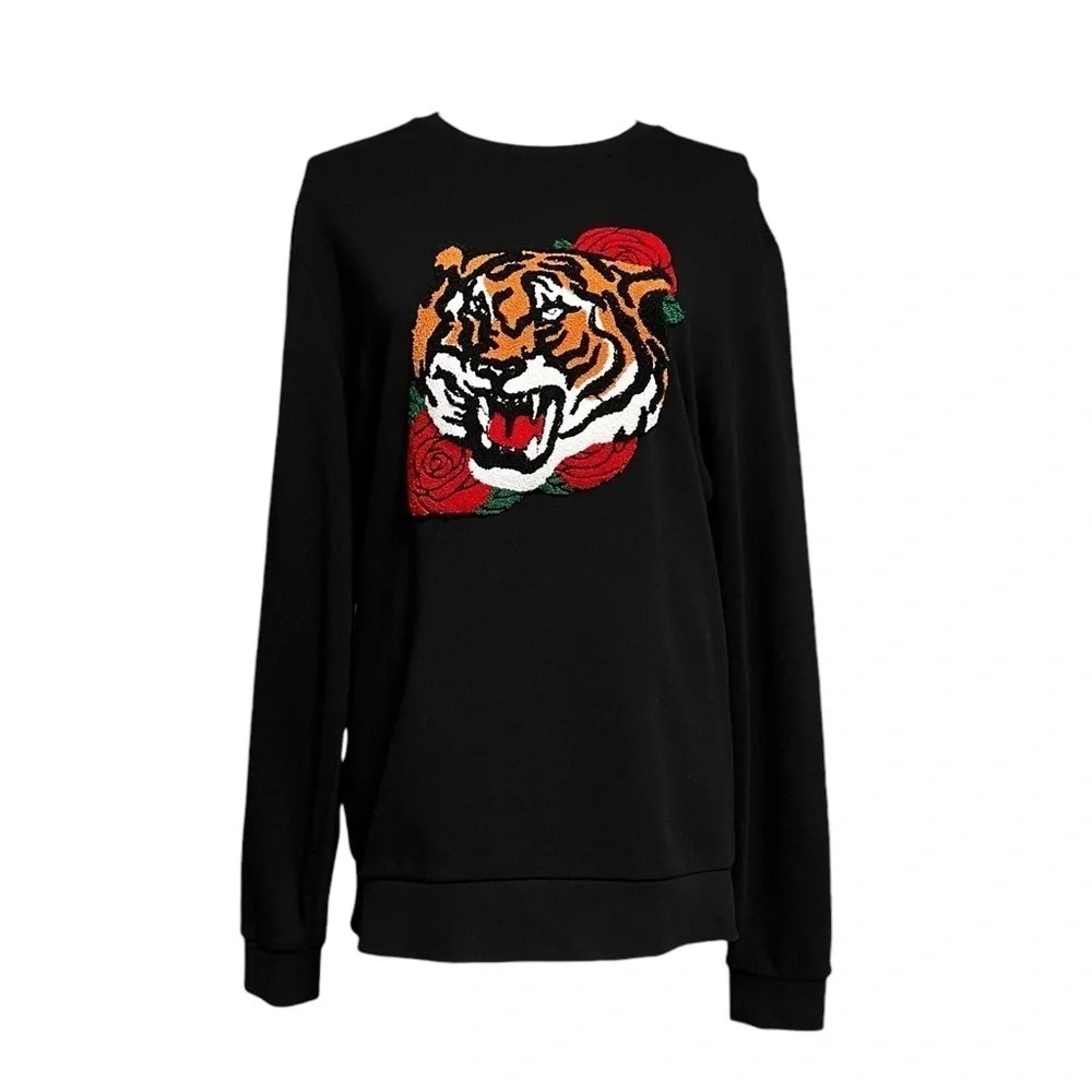ASOS WOMEN’S BLACK TIGER ROSE EMBROIDERED OVERSIZED SWEATSHIRT SIZE MEDIUM